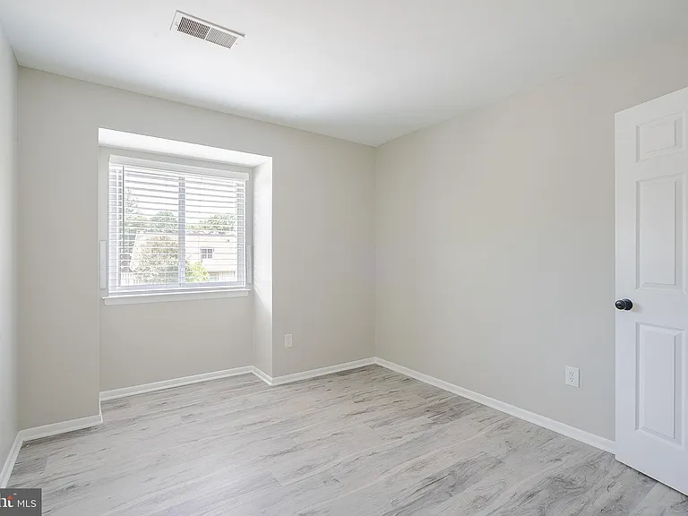7932 Silverada Pl #126E — Photo 20