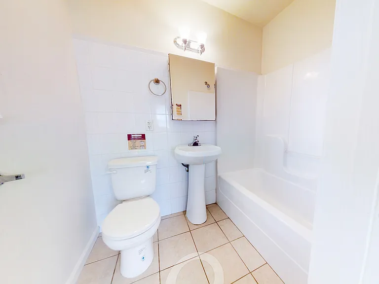 891 Campus Cir #1 — Photo 9