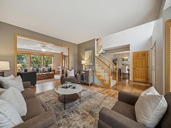 3rd image of 11086 Dogwood Ct