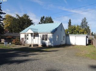 1116 Thayer Ave, Cottage Grove, OR 97424