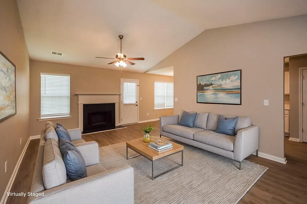 3 bed, 2.0 bath, 1309 sqft, $1,775 — Photo 4