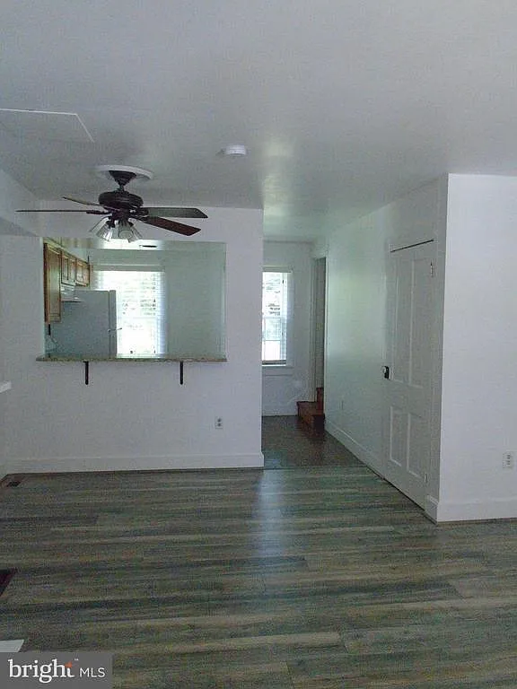 2 bed, 1250 sqft, $1,875 — Photo 2