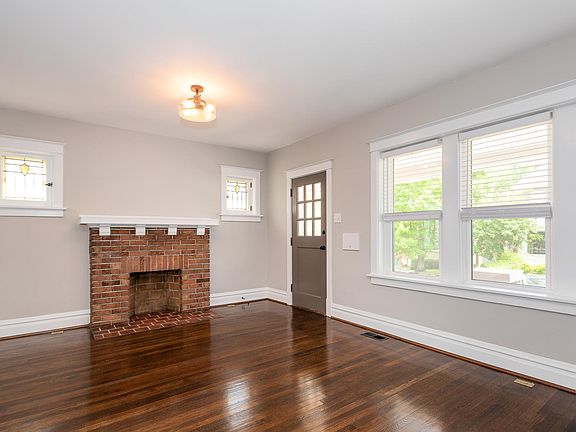 5th image of 1035 Grandview Pl