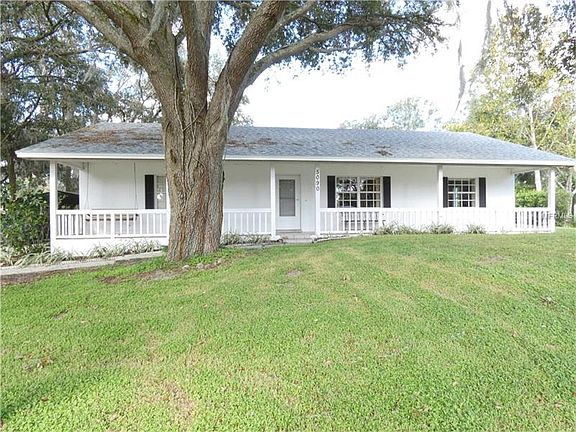 3rd image of 5090 Oakwood Trl