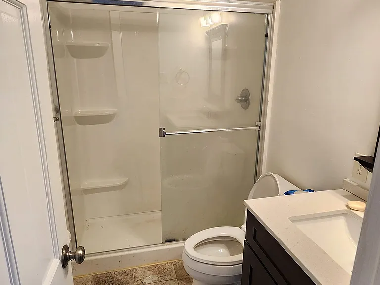 510 Kingston Hall Ct — Photo 18