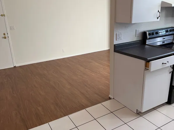 4619 S Quail Vista Ln E #J, Salt Lake City, UT 84117