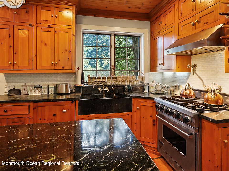 11 Hubbard Park, Red Bank, NJ 07701 MLS 22222628 Zillow