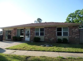 5600 3rd St, Violet, LA 70092