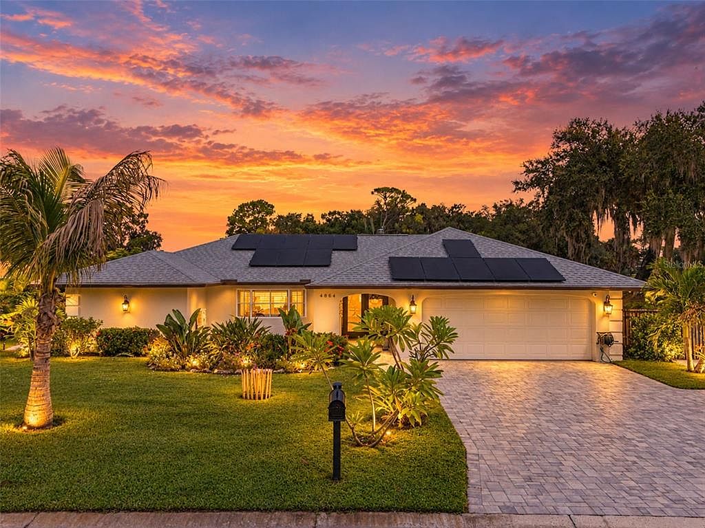 4864 HAWKSHEAD PARK