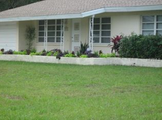 2284 Roselawn Cir, Sarasota, FL 34231
