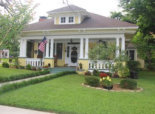 301 E Neches St, Palestine, TX 75801