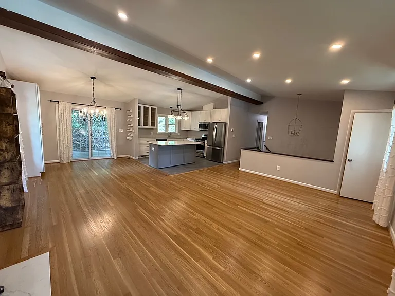 1800 Courtland Rd — Photo 5