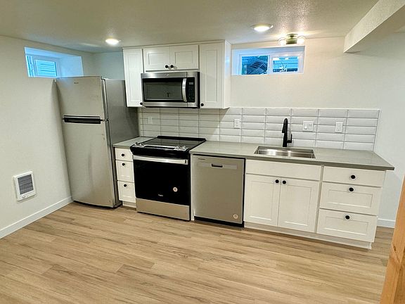 5th image of 1825 SE 59th Ave #2