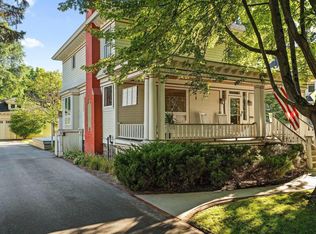 319 6th St, Traverse City, MI 49684