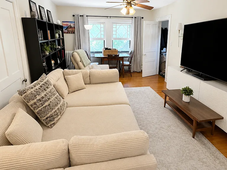 1232 Hinman Ave #3 — Photo 3