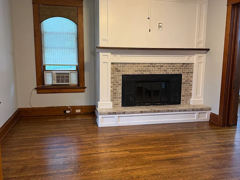 1601 State St — Photo 12