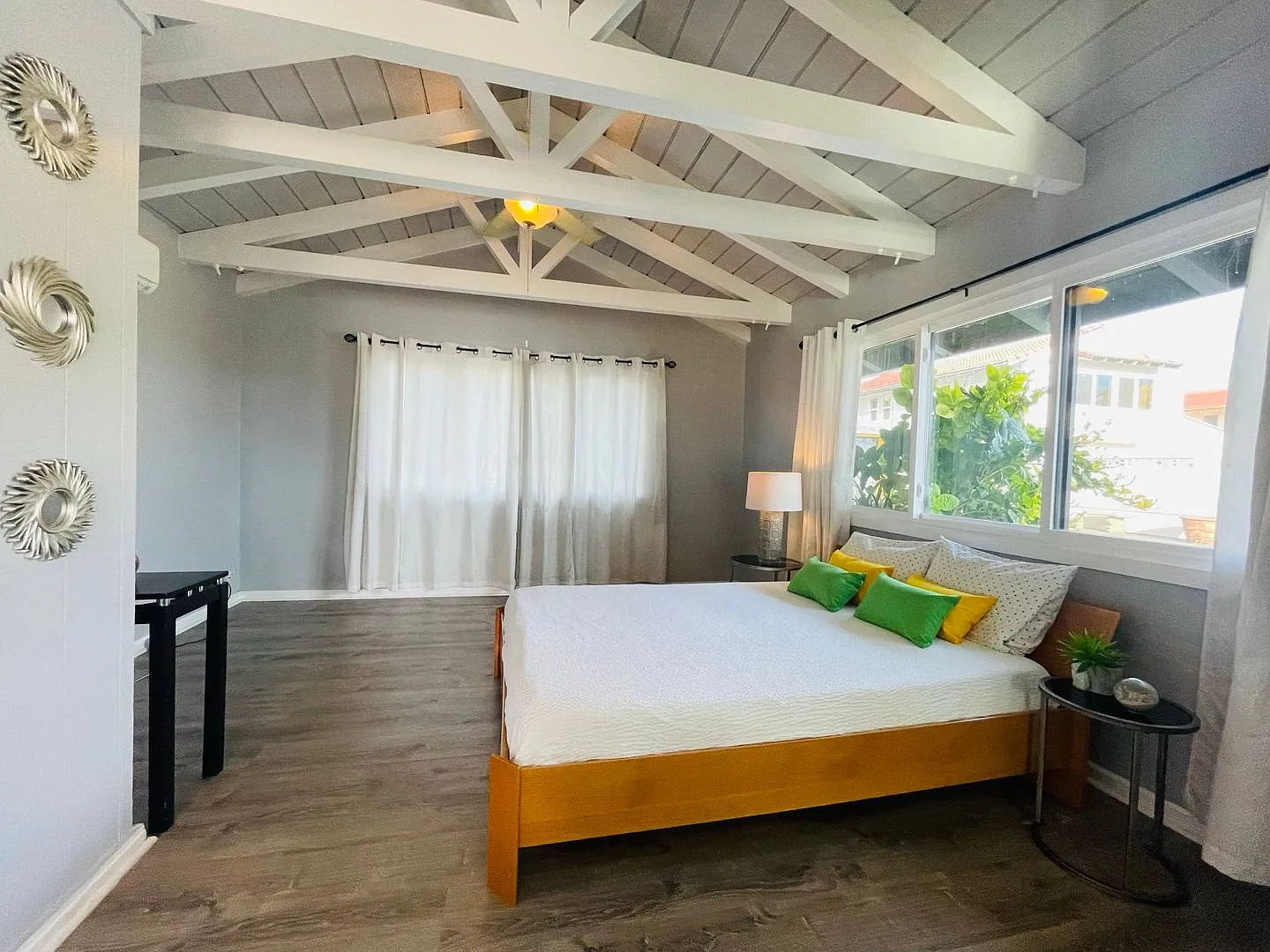 Furnished Waterfront Studio for rent in Hawaii Kai! Available October 2026 — Photo 4