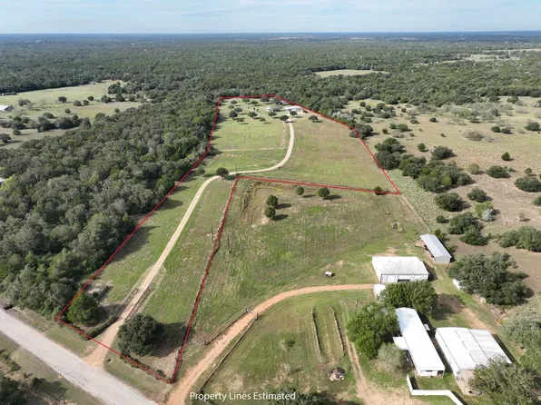 6830 County Road 444, Hallettsville, TX 77964