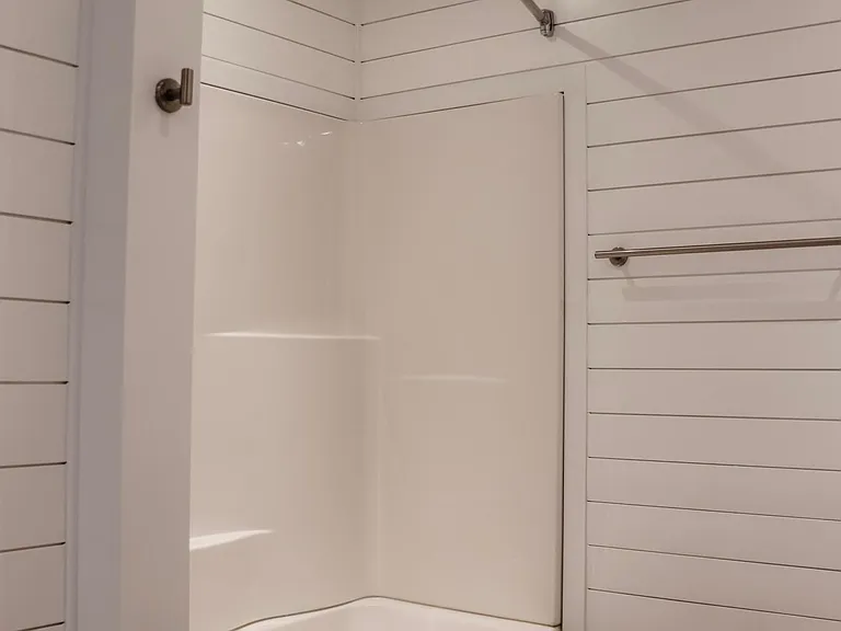 315 Chestnut St — Photo 11