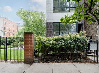 821 W Roscoe St APT 1, Chicago, IL 60657