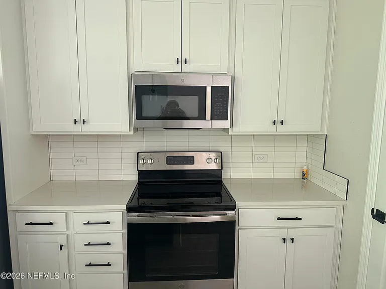 11561 Admirals Cove Dr — Photo 6