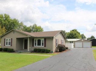 550 Holman Dr, Stanton, KY 40380