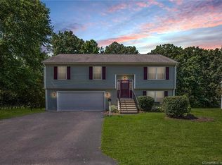 144 Ridgewood Rd, Willimantic, CT 06226