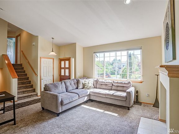 2nd image of 9531 17th Pl NE