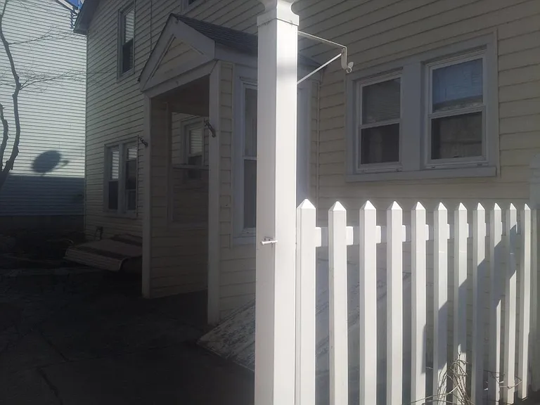918 W Camplain Rd #1 — Photo 13