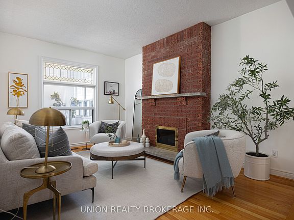 4th image of 627 Bathurst St