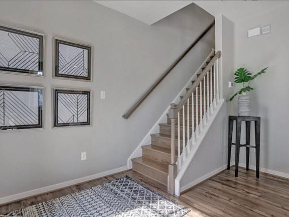 First floor: Foyer