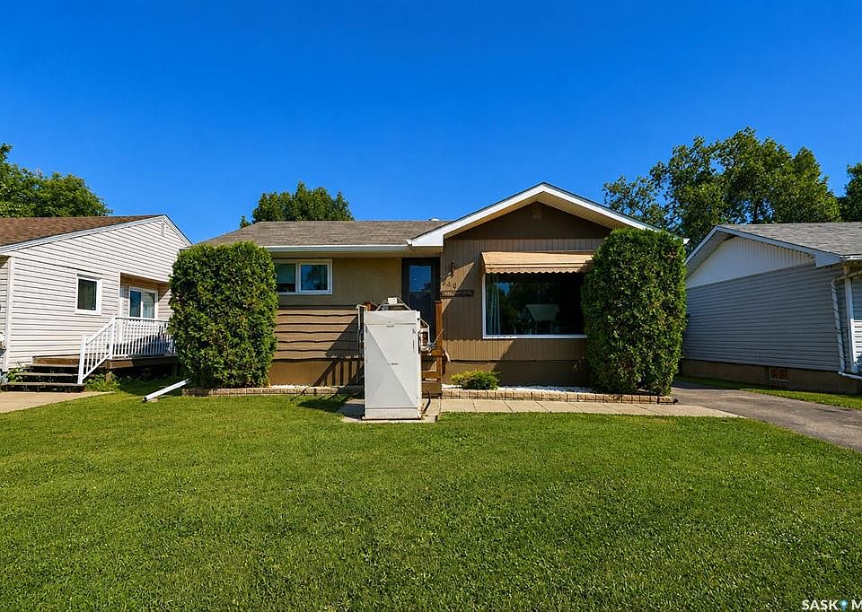 1st image of 340 28th STREET E