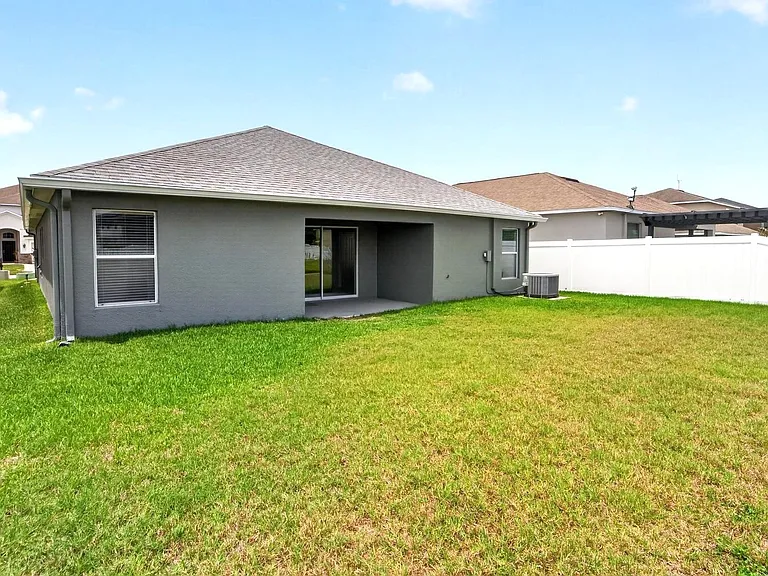13128 Royal Pines Ave — Photo 3