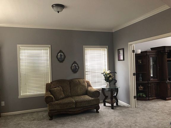 Formal living room or office