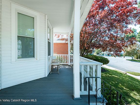 2nd image of 139 Woodlawn Avenue