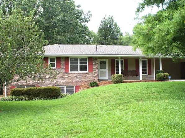 6725 Ridge Moore Dr, Peachtree Corners, GA 30360