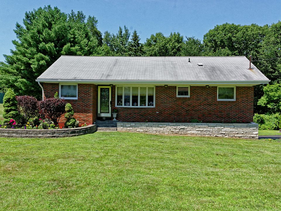 1st image of 12 James Dr