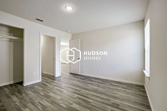 1115 E Birdsong St — Photo 7