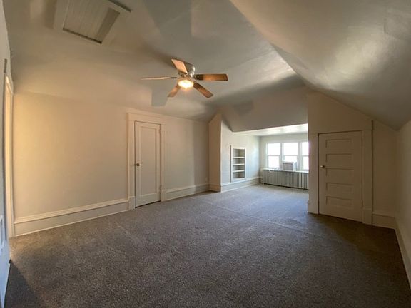 3rd image of 1432 W Knox Ave Unit 3