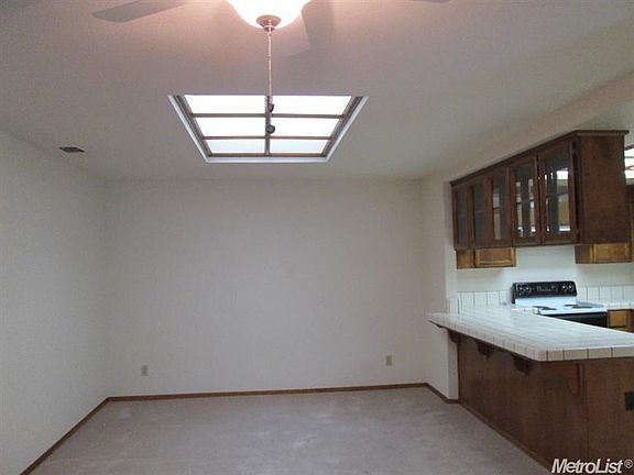 5th image of 20 Riverport Cir