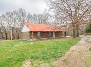 12327 Kenneth Price Wc 939 Rd, Springdale, AR 72762