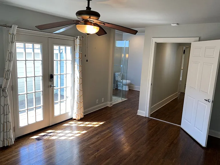 1515 S Carson Ave — Photo 32