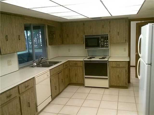 1st image of 10700 SW 26th Ct