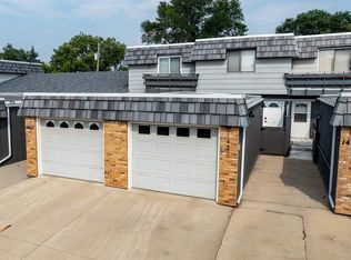 1429 1st St SW, Minot, ND 58701