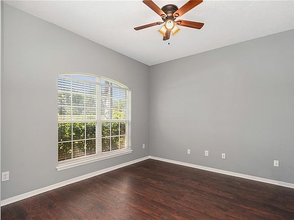 5th image of 122 Osprey Lakes Cir