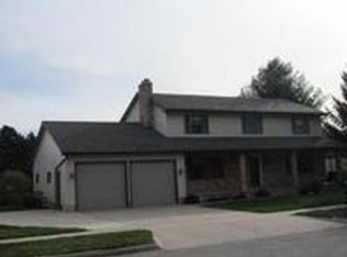 1504 Knoll Ridge Dr, Waverly, IA 50677