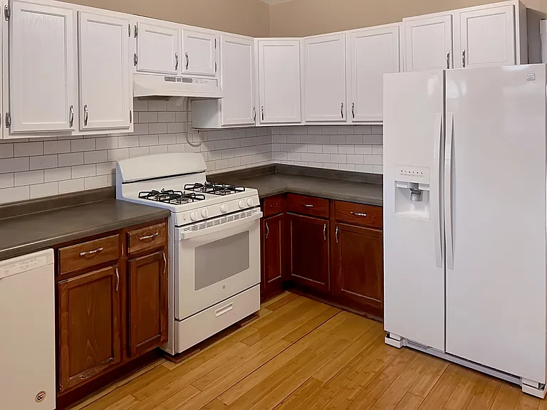 131 N Addison Ave #3 — Photo 8