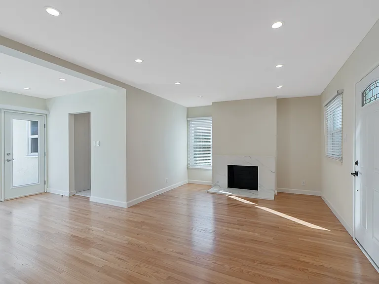 3054 N Frederic St — Photo 5