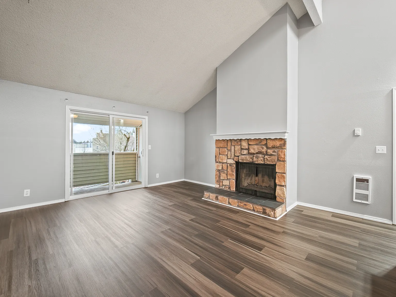 1 bed, 600 sqft, $1,550 — Photo 4
