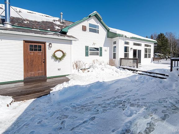 4th image of 130 Taylor Rd